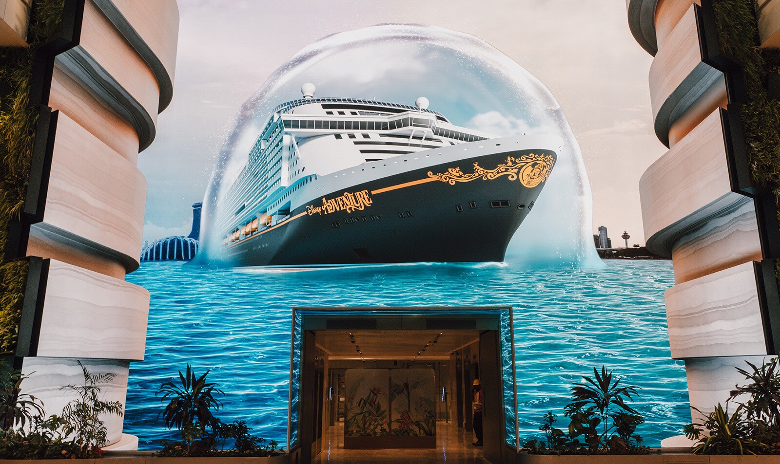 Changi Airport Terminal 2: Wonderfall