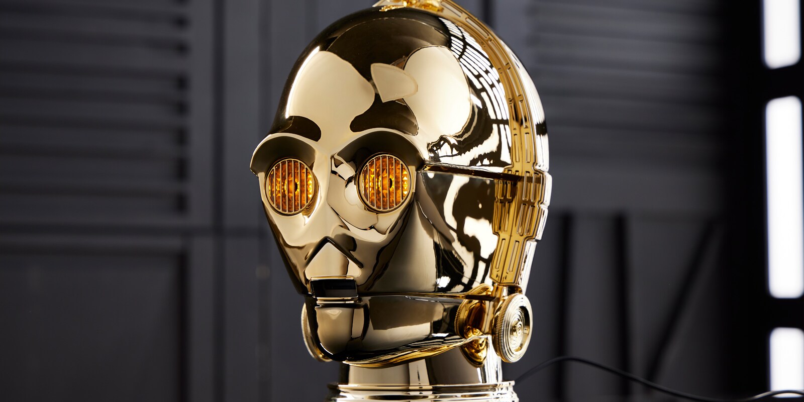 C-3PO プレミアムエレクトロニックヘッド スターウォーズ ヘッド Goodness Gracious Me, It's the C-3PO Premium Electronic Head