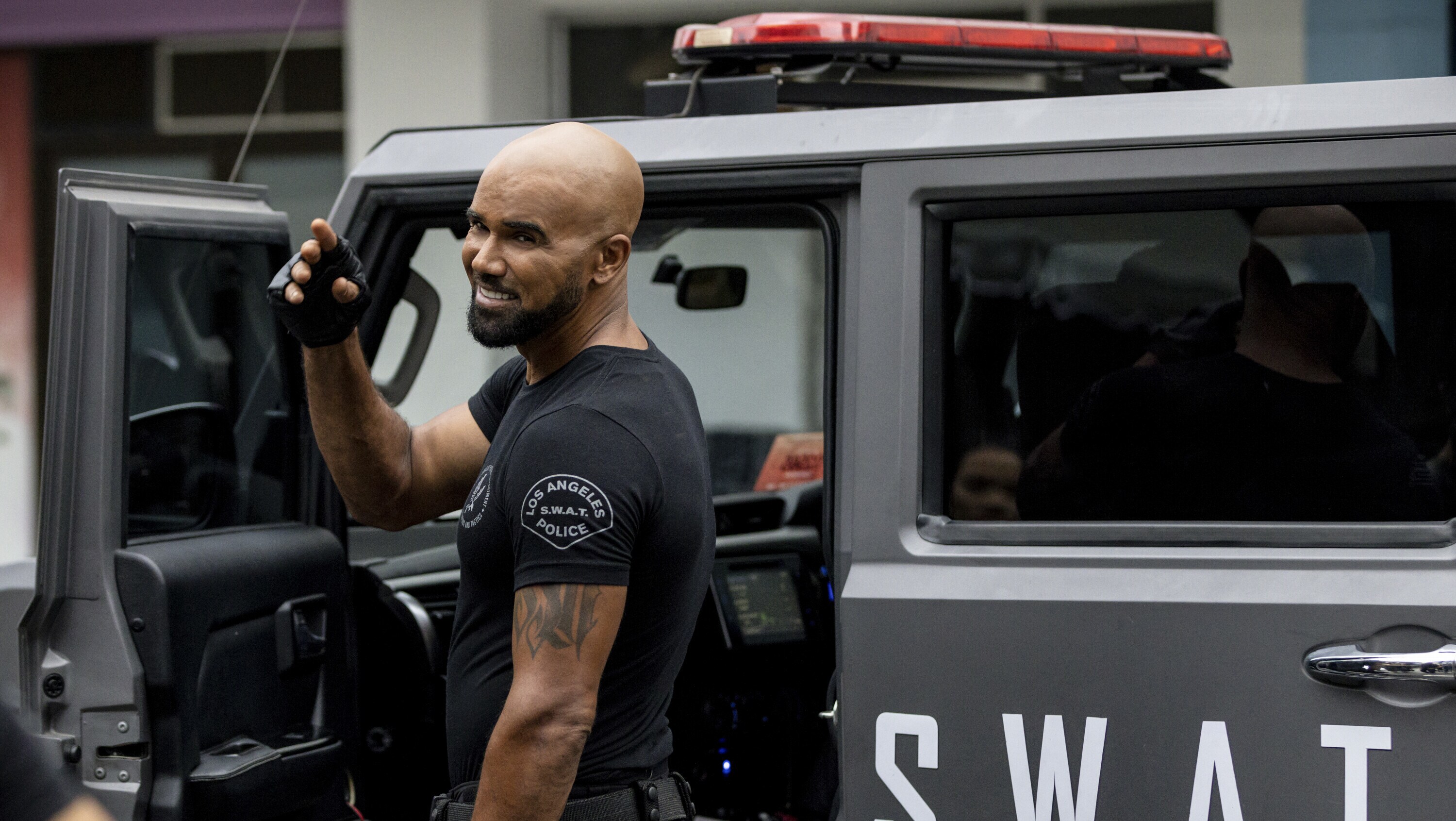 Quantos episódios tem a temporada 6 de S.W.A.T.?
