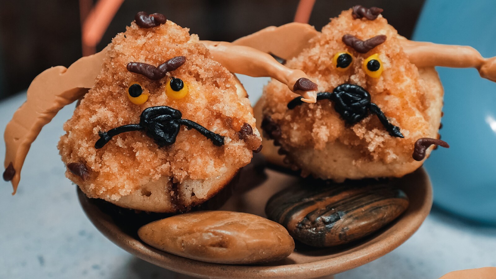 Star Wars Recipe: Salacious Crumb Cakes | StarWars.com