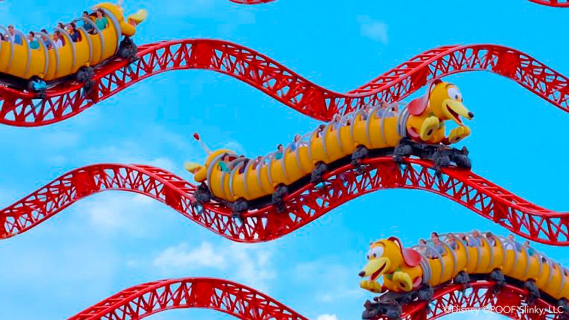 Comemore o aniversário da Toy Story Land no Disney’s Hollywood Studios com um vídeo especial da montanha-russa Slinky Dog Dash
