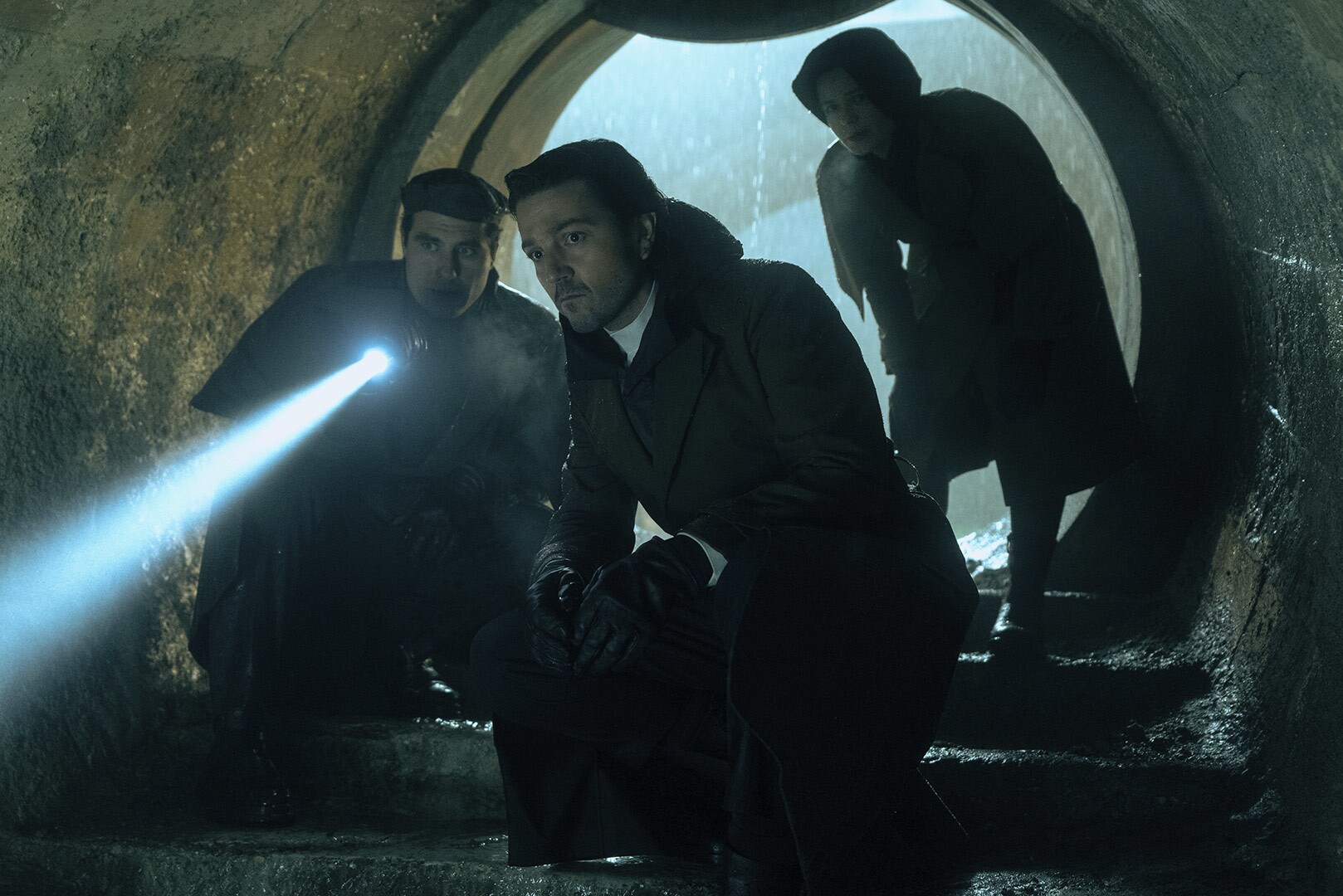 (L-R) Dilan (Théo Costa Marini), Andor (Diego Luna) and Enza Rylanz (Alaïs Lawson) in Star Wars: Andor season 2.