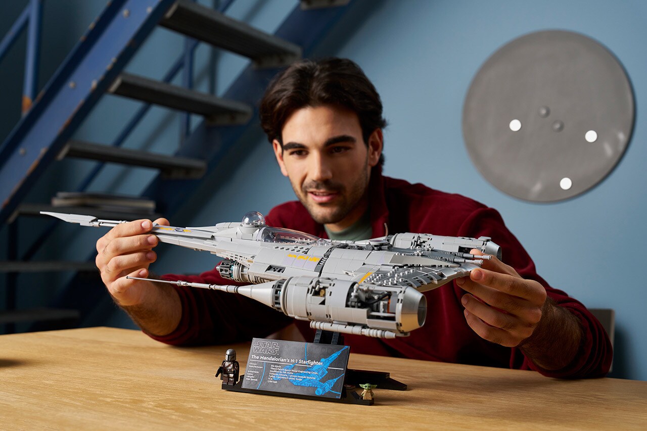 The Mandalorian’s N-1 Starfighter by the LEGO Group
