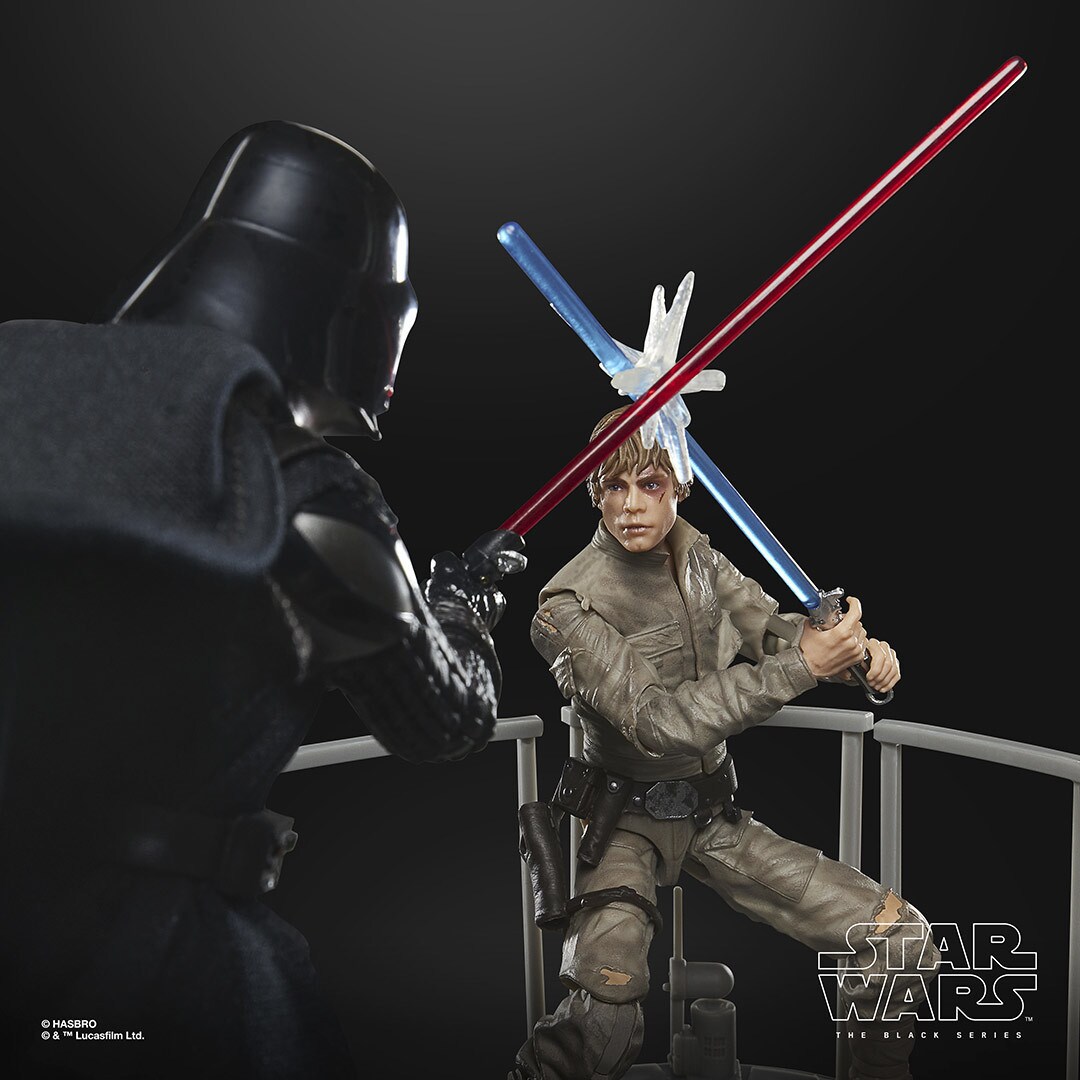 SDCC 2025: Hasbro's Darth Vader and Luke Skywalker duel.