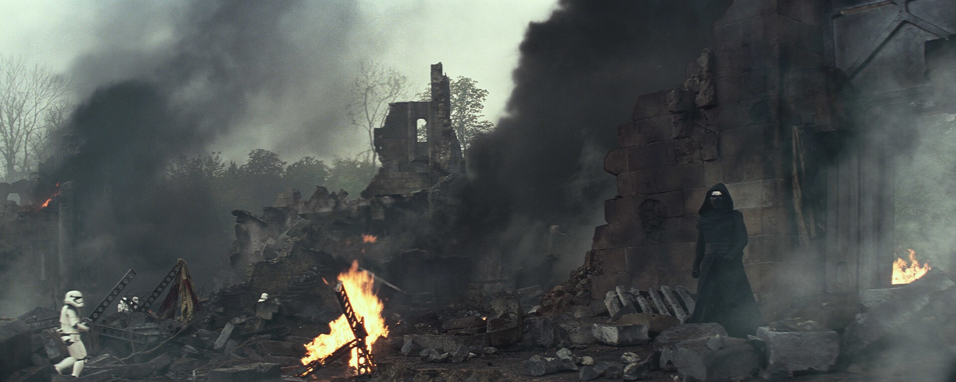 A battle over Maz Kanata's castle on Takodana.