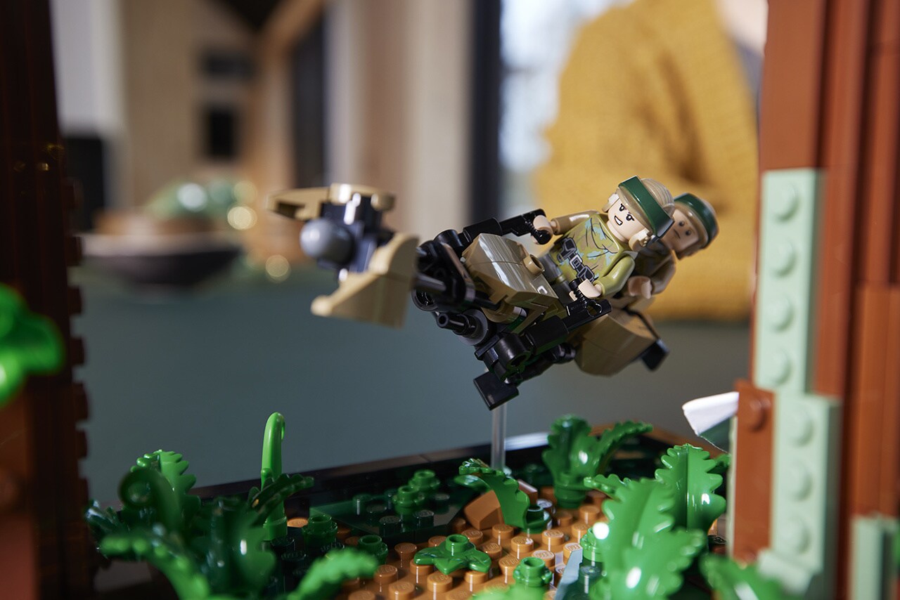 LEGO Star Wars and Star Wars: Return of the Jedi The Speeder Chase speeder bike