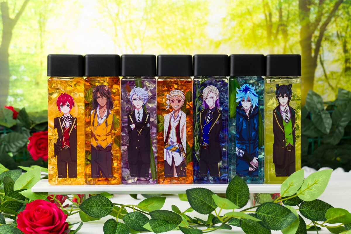オリジナルボトルに入った各寮をイメージしたティー7種