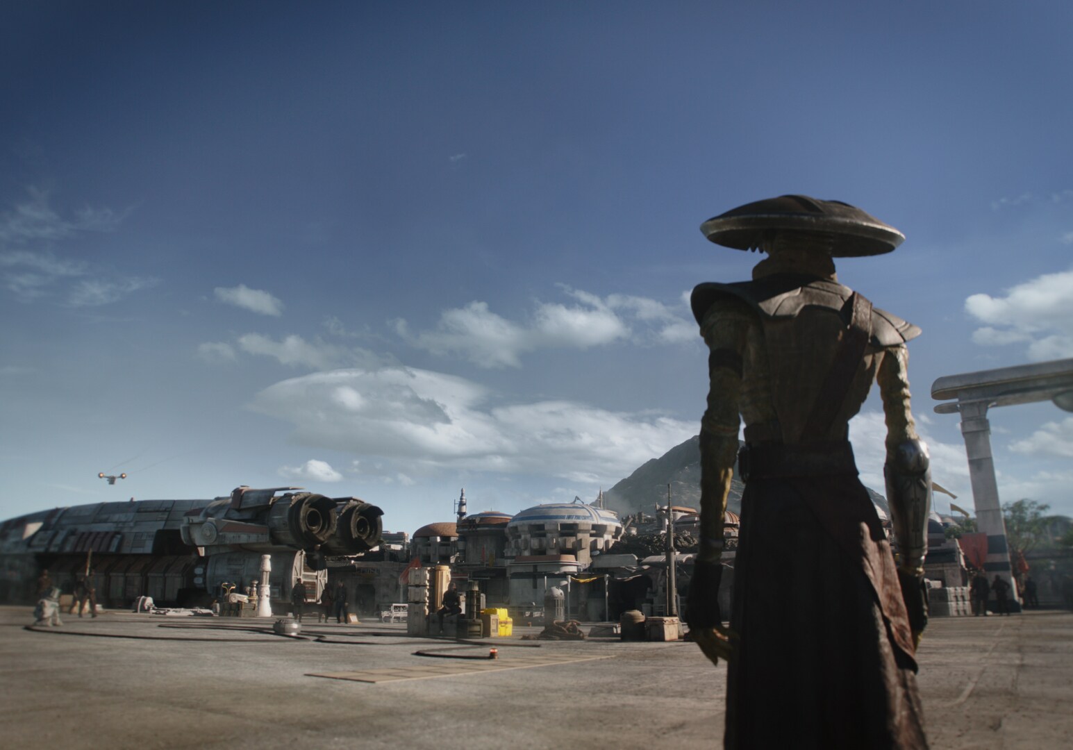 As the Razor Crest gently glides across the skies of Nevarro, we get a brief and ominous look at Kyuzo bounty hunter Embo.