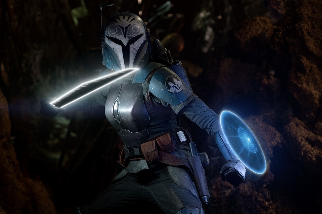 Bo-Katan reunites with the Darksaber