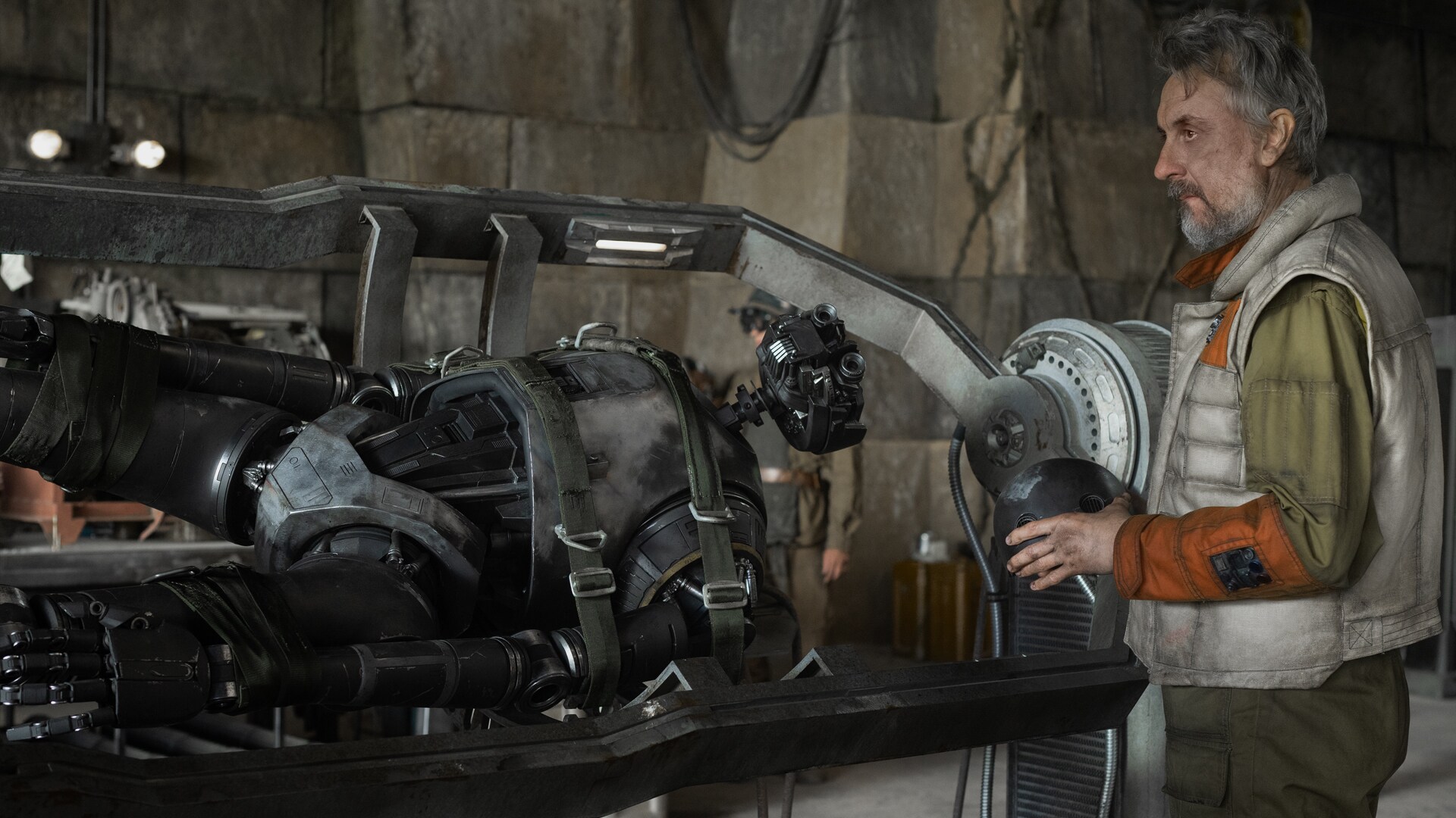 The rig in the Yavin temple used to hold K-2SO.